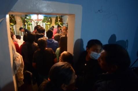 Aspecto de los restos de los jóvenes migrantes de San Marcos Atexquilapan municipio de Naolinco, fallecidos en San Antonio Texas. 
