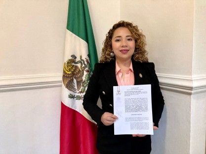 La diputada Itzel López López presentó un Anteproyecto con Punto de Acuerdo,  que busca que el Congreso del Estado exhorte a ayuntamientos a que, en la elaboración de su Presupuesto de Egresos 2023, sean escuchados los agentes y subagentes municipales, así como los comisarios y jefes de manzana, con el objeto de lograr un mejor aprovechamiento y eficiencia en el ejercicio de los recursos públicos.

