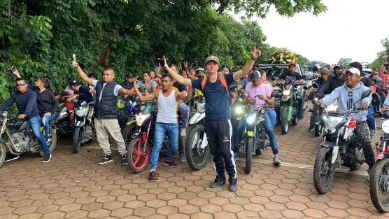 Por una petición que expresó en su momento, a pesar de su corta edad, su féretro fue acompañado por una caravana de motociclistas. 
