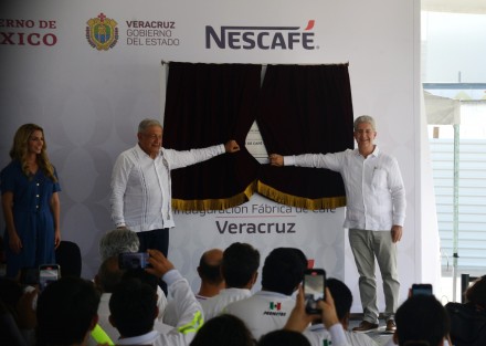 El Presidente Andrés Manuel López Obrador, estuvo en Veracruz este sábado para inaugurar la Fábrica de Café Veracruz, de la Compañía Nestlé. 