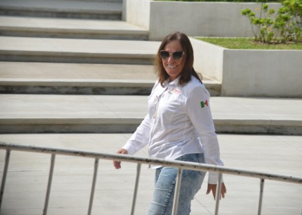 Estuvieron presentes la secretaria de Energía, Rocío Nahle García; el subsecretario de Egresos de Hacienda, Juan Pablo de Botton Falcón; los vicepresidentes de Nestlé, Fernando César Echegaray y Marco Antonio Costa Guimaraes; el presidente del Consejo Coordinador Empresarial, Francisco Cervantes Díaz; la alcaldesa Patricia Lobeira Rodríguez y la caficultora Margarita Pimentel González, entre otros. 
