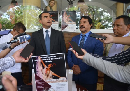 Integrantes del grupo Alianza Mexicana de Abogados  invitaron a su colegas a un foro que se realizará en Hotel Xalapa el próximo 21 de julio al 23 y tendrá un costo de mil cien pesos.