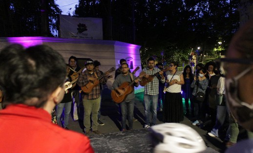 Posteriormente  se convivió en el parque Los Berros, en un fandango amenizado por el Colectivo Altepee y  La Cañada Son Jarocho, en el cual participaron los integrantes de los grupos participantes en esta festival.
