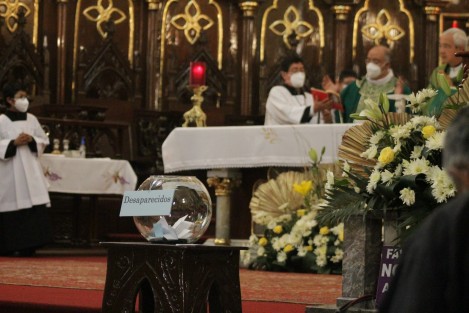 En continuación al llamado de la Conferencia Episcopal Mexicana para pedir en este mes de julio por la paz en el país, este domingo en las iglesias se pidió por desaparecidos y personas que han perdido la vida a causa de la violencia.