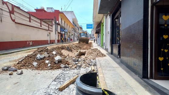 Se iniciaron labores en las calles Nogueira y Rojano, por lo que ya no habrá circulación entre las calles Ignacio Aldama, Xalapeños Ilustres y Zamora.  


