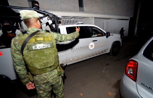 Así fue ingresado el ex Fiscal Jorge N al penal de Pacho Viejo Veracruz, quien fuera detenido la mañana del lunesen Puerto Escondido, Oaxaca.