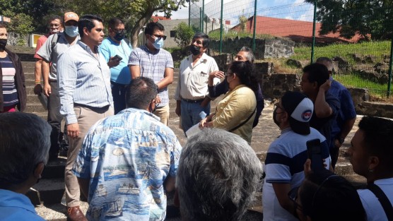 Habitantes del municipio de Jilotepec se inconformaron en las oficinas centrales de la Comisión del Agua del Estado de Veracruz (CAEV) en la avenida Lázaro Cárdenas de la ciudad de Xalapa debido al presunto incremento en las tarifas de agua, además de la pésima calidad del líquido. 