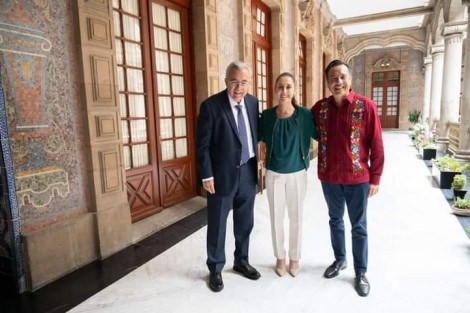 El Gobernador de Veracruz, Cuitláhuac García, publicó en sus redes sociales imágenes acompañado de la Jefa de Gobierno de la CDMX, Claudia Sheinbaum  y Rubén Rocha Moya, gobernador de Sinaloa. Reconoció el apoyo de la primera, por los convenios de colaboración que han suscrito.