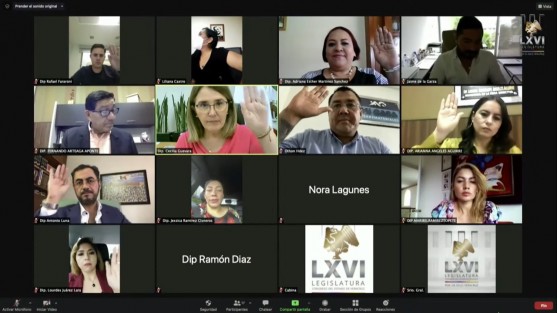 El Pleno de la LXVI Legislatura aprobó, con 38 votos a favor, 11 en contra y cero abstenciones, establecer en la Constitución Política local que son veracruzanos las y los mexicanos nacidos fuera del territorio estatal que tengan hijos veracruzanos o una residencia efectiva de cinco años en la entidad.