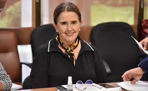 El Congreso del Estado de Veracruz, a través de la Secretaría General, inició la recepción de actas de Cabildo de los ayuntamientos de la entidad relativas al dictamen por el que se adiciona la fracción III al Artículo 11 la Constitución Política del estado, aprobado por el Pleno de la LXVI Legislatura, con 38 votos a favor, el 2 de agosto del año en curso.