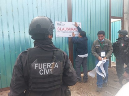 Como resultado de los operativos permanentes para combatir la tala clandestina en la región del Cofre de Perote, la Procuraduría Federal de Protección al Ambiente (PROFEPA) en coordinación con la Secretaría de Seguridad Pública (SSP) registran la clausura de cinco aserraderos y mil 174 metros cúbicos de madera asegurados.

