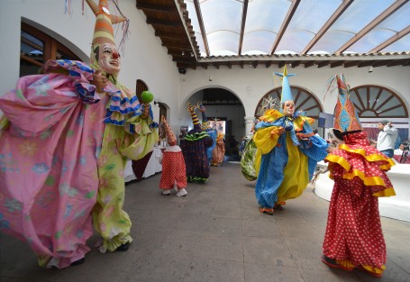Autoridades municipales de Teocelo en compañía de Héctor Aguilera Lira, subsecretario de Promoción y Atención Turística, presentaron el calendario de actividades para la fiesta patronal de la asunción a celebrarse en este mes en aquel municipio.