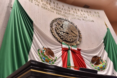La Diputación Permanente turnó a las comisiones permanentes unidas de Justicia y Puntos Constitucionales y de Atención y Protección de Periodistas la Iniciativa con Proyecto de Decreto que reforma el Artículo 67 de la Constitución Política del Estado de Veracruz de Ignacio de la Llave, en materia de protección al periodismo, propuesta por el senador Julen Rementería del Puerto.


