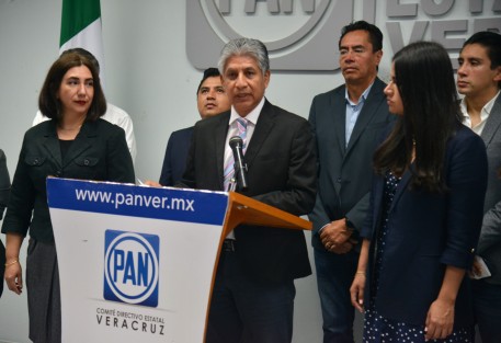 El dirigente estatal del PAN, Federico Salomón Molina, se pronunció en contra de la militarización de la Guardia Nacional; la política abrazos no balazos no sirve y la violencia va en aumento, lamentó.