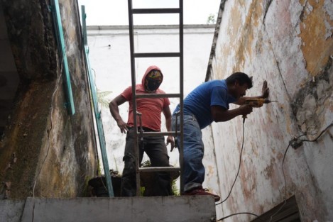 Con el objetivo de ofrecer a la población veracruzana productos y servicios culturales en condiciones y espacios dignos, el Gobierno del Estado de Veracruz a través del IVEC continúa invirtiendo recursos en obras de rehabilitación y mantenimiento de los recintos culturales que forman parte de su estructura. 