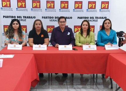 El coordinador de la Comisión Ejecutiva del PT, Vicente Aguilar Aguilar, pide que en el nuevo reglamento que emitirá la Secretaría de Seguridad Pública para regular las actuaciones de las compañías concesionarias que prestan el servicio de grúas a la Dirección de Tránsito se incluya la reparación de daños que sufren los automóviles en los arrastres y se acabe con la burocracia para que sean entregadas las unidades.