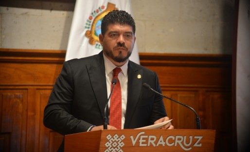 Después de dos años de pandemia por el coronavirus, este próximo lunes 29   de agosto inicia en Veracruz el ciclo escolar 2022-2023, donde más de dos millones 300 mil estudiantes de todos los niveles educativos regresan de  manera presencial, señaló el titular de la Secretaría de Educación de Veracruz (SEV), Zenyazen Escobar García.