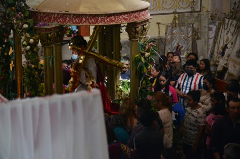 Miles de peregrinos se dan cita para celebrar las fiestas al Padre Jesús en Jalcingo, llegan de todos los municipios aledaños y comunidades con gran devoción.