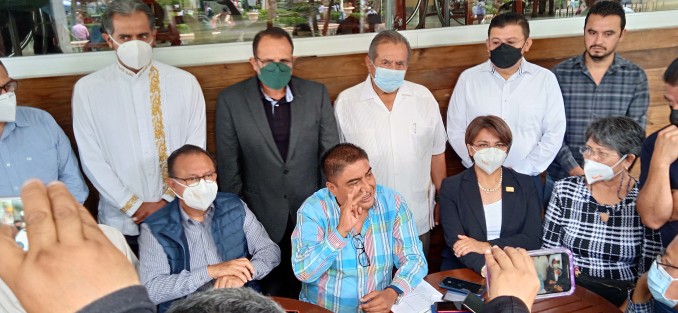 Ricardo Reyes Cruz, de la Sección 32 del SNTE, dio a conocer que la Secretaría de Educación aún no ha contratado docentes para 380 plazas de Educación Indígena.