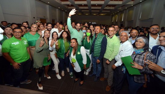 El regidor Daniel Fernández Carrión rindió protesta como Presidente de la Asociación de Regidores del PVEM en el Estado. Asistieron Javier Herrera Borunda, el alcalde Ricardo Ahued, la dirigente estatal Eleaney Sesma, diputados locales y federales así como alcaldes en el estado del partido verde. (Fotos:RIGOBERTO SUÁREZ)
