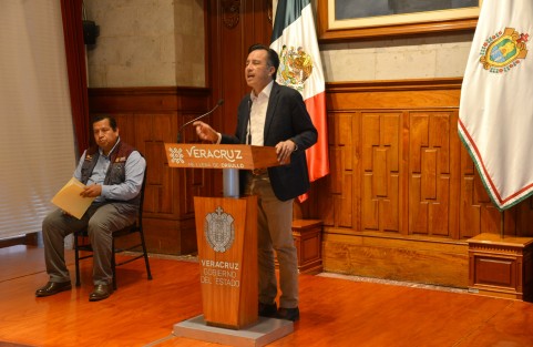 El gobernador Cuitláhuac García Jiménez acompañado por el titular de la SEDARPA, Evaristo Ovando Ramírez, presentó la Estrategia de Consumo Solidario para impulsar la producción del campo.