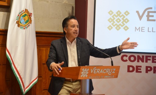  El gobernador Cuitláhuac García Jiménez, informó que se debe empujar la producción agrícola, y en Veracruz se ha realizado un avance sustantivo. Una de las estrategias es atender a los pequeños productores de maíz, principalmente.
