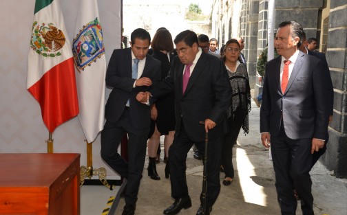 Los gobernadores Cuitláhuac García Jiménez y Miguel Barbosa Huerta encabezaron la Reunión Interestatal de Seguridad Veracruz-Puebla, en el recinto de la Fortaleza San Carlos, para dar continuidad a la estrategia interinstitucional de seguridad, promoción turística y cultural en la zona limítrofe, que abarca 33 municipios poblanos y 36 veracruzanos. 
