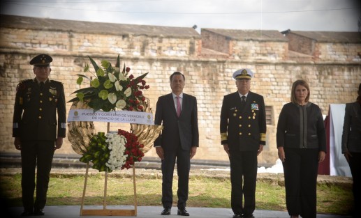 Desde la Fortaleza de San Carlos, acompañado por la presidenta del Poder Judicial, Inés Romero, y del Legislativo, Cecilia Guevara, el gobernador Cuitláhuac García conmemoró el 175 Aniversario de la Gesta Heroica de los Niños Héroes de Chapultepec.