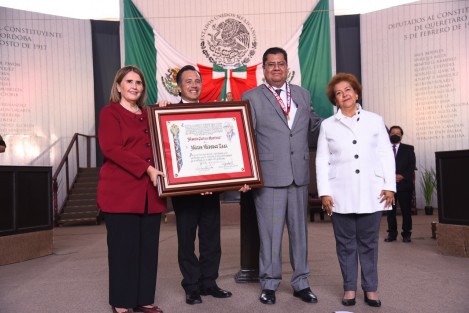 En sesión solemne, celebrada en la Fortaleza de San Carlos, municipio de Perote, Veracruz, la LXVI Legislatura, el Gobierno del Estado y el Poder Judicial estatal, entregaron al Doctor Héctor Vázquez Leal la medalla Heberto Castillo Martínez 2022.