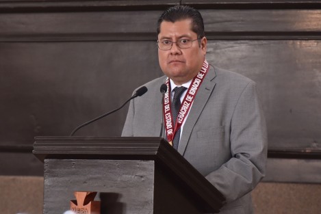 El Doctor Héctor Vázquez expresó su agradecimiento a la LXVI Legislatura por la distinción con este premio, es un honor recibir la medalla con el nombre de Don Heberto Castillo Martínez quien es ejemplo para todo ingeniero que aspira a impactar en la sociedad. Hoy más que nunca la ciencia y la tecnología son cruciales, diría yo vitales, para que la sociedad enfrente los retos del presente.