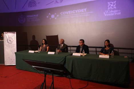  Cumpliendo la política estatal para fomentar, impulsar, fortalecer, coordinar y aplicar las acciones tanto públicas como privadas orientadas al avance de la ciencia, la tecnología y la innovación, el Consejo Veracruzano de Investigación Científica y Desarrollo Tecnológico (COVEICyDET) abre la convocatoria para la Consulta Pública destinada a elaborar el Programa Veracruzano de Investigación Científica y Desarrollo Tecnológico 2022-2024. 
