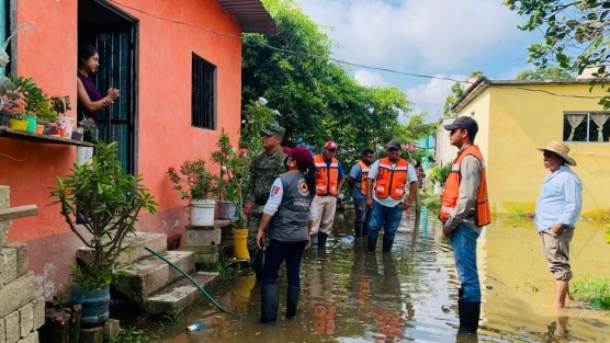 Derivado de la evaluación preliminar, el CEE determinó solicitar Declaratoria de Emergencia a la Federación para 13 municipios: Medellín de Bravo, Alvarado, Texistepec, Ignacio de la Llave, Tlalixcoyan, Santiago Tuxtla, Amatitlán, Carlos A. Carrillo, Acula, José Azueta, Chacaltianguis, Hidalgotitlán y Tlacotalpan, con el fin de fortalecer la atención que ya brindan las fuerzas de tarea del Sistema Estatal de Protección Civil (SEPC).