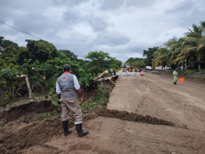 Al momento, están activados el Plan DN III-E, Plan Marina y el Plan Tajín, este último de la Secretaría de Seguridad Pública, para fortalecer las acciones del SEPC en las zonas con mayores afectaciones; brindando particular atención al municipio de Alvarado que registra 600 viviendas dañadas.