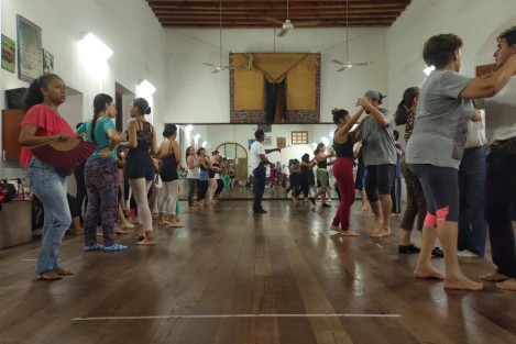 El Instituto Veracruzano de la Cultura invita a disfrutar de los talleres del XXVI Festival Internacional Afrocaribeño, que se llevarán a cabo los días 7, 8 y 9 de octubre con la finalidad de sensibilizar a los diversos públicos sobre la afromexicanidad, fortalecer la manifestación de nuestra diversidad creativa, coadyuvar al diálogo intercultural y fomentar el desarrollo de una cultura de no discriminación y paz.