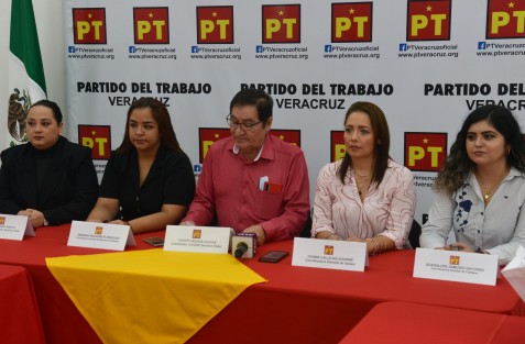  El PT Veracruz, en voz del coordinador de la comisión estatal, Vicente Aguilar Aguilar, pide que el titular de la SIOP  otorgue permiso al alcalde Ricardo Ahued, para reparar la carretera Xalapa-Alto Lucero y así no caer en subejercicio ante la federación.