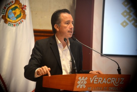 En conferencia de prensa, el mandatario informó que avanzan las investigaciones y se fortalece una línea de investigación, lo cual dará la ruta para inferir cuál fue el móvil y a partir de ahí se van a desprender responsabilidades.