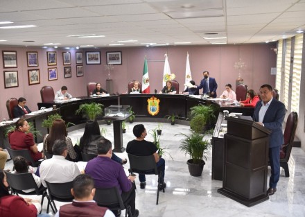 El diputado Othón Hernández Candanedo presentó a la Diputación Permanente una Iniciativa con Proyecto de Decreto para establecer que toda persona tiene derecho a la movilidad en condiciones de seguridad, accesibilidad, eficiencia, sostenibilidad, calidad, inclusión e igualdad.

