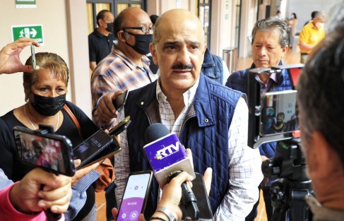 La mejor manera de tener una ciudad con tranquilidad es atender de frente los problemas de la comunidad, así como todas las demandas de obra, seguridad y salud; turismo y cultura, afirmó el presidente municipal Ricardo Ahued Bardahuil.