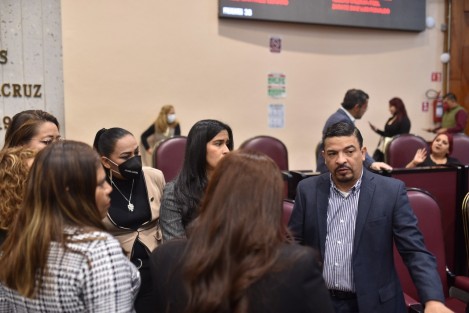 Concluida la sesión, el presidente de la Junta de Coordinación Política (Jucopo), diputado Juan Javier Gómez Cazarín, reconoció que las y los legisladores hicieron prevalecer en dicha determinación los criterios de racionalidad, austeridad, honradez, orden, responsabilidad, justicia y equidad. 