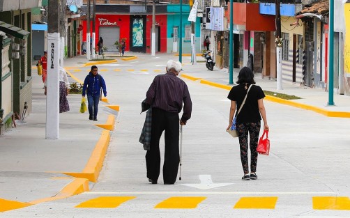 Además que en los siguientes días se colocarán los bolardos para seguridad del peatón y se concluirán las labores de jardinería.