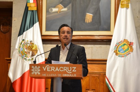  El gobernador Cuitláhuac García Jiménez, dijo confiar en que la Suprema  Corte de Justicia de la Nación (SCJN), eche abajo la impugnación de las acciones de inconstitucionalidad promovidas por  PAN y PRD, contra la reforma al artículo 11 de la Constitución de Veracruz donde se reconoce  como veracruzanas a las personas no nacidas en Veracruz, la denominada Ley Nahle.
