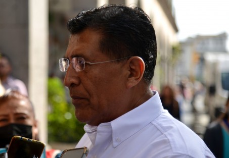 El alcalde de Coatepec, Raymundo Andrade, dio a conocer el concurso para la mejor escultura de catrina a realizarse el 31 de octubre en el parque Miguel Hidalgo del pueblo mágico. 