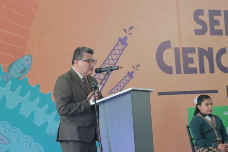 La crisis alimentaria se deriva principalmente de las sequías; en ese sentido, la investigación científica, el desarrollo y la disponibilidad e innovación de las tecnologías actuales, deben permitir contar, en forma sostenible, con agua optimizada y saneada para una población plena en salud, expuso el director del Consejo Veracruzano de Investigación Científica y Desarrollo Tecnológico (COVEICYDET), Darwin Mayorga Cruz.