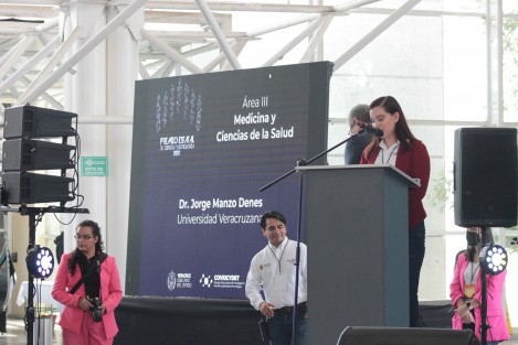 Durante la inauguración de la  Semana Estatal de Ciencia y Tecnología se hizo entrega de reconocimientos a las y los ganadores del Premio Estatal de Ciencia y Tecnología 2022.