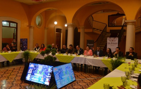 Integrantes del Consejo Empresarial Metropolitano (CEM) anunciaron el evento Rumbo a los cien años Estadio Xalapeño, que se llevará a cabo los días 11, 12 y 13 de noviembre en la ciudad de Xalapa. 
