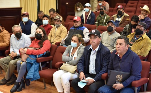 Dentro de estas propuestas, las autoridades y pobladores presentes acordaron gestionar la dotación de piedra caliza, concreto y maquinaria, con lo que se lograría un camino seguro, que pueda ser utilizado mientras avanza la elaboración y ejecución de un proyecto definitivo. 