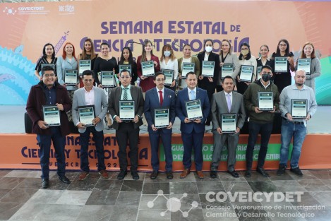 Previo a la clausura de la Semana Estatal de Ciencia y Tecnología, se llevó a cabo la entrega de Reconocimientos: Apoyo Veracruzano a la Mejor Tesis 2022.