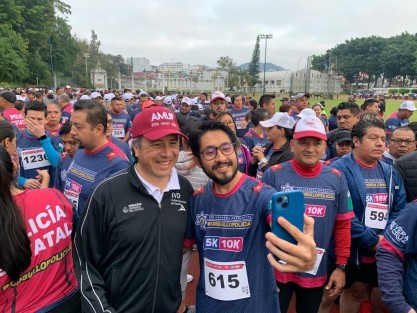 En el evento contó con la distinguida participación del Gobernador del Estado, @CuitlahuacGJ, así como servidoras y servidores públicos del Estado, elementos de seguridad pública y familias veracruzanas. 