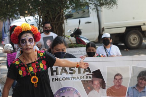 Esta intervención se realizó en solidaridad con los Colectivos de Búsqueda de Personas, bajo la dirección general de Leticia Velasco