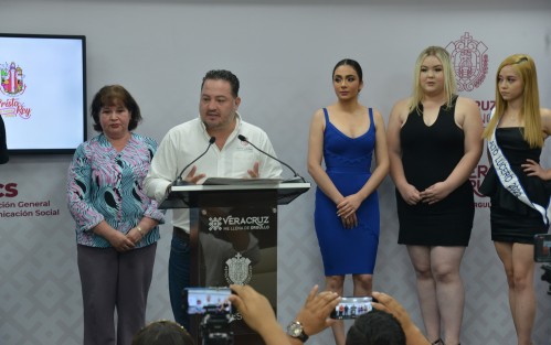 Autoridades del H. Ayuntamiento de Alto Lucero de Gutiérrez Barrios ofrecieron una conferencia de prensa para presentar la Fiesta Patronal Cristo Rey 2022. 